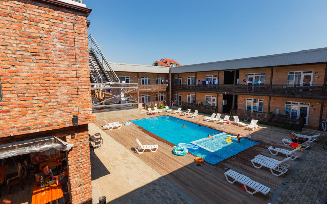 Amshin-Pitsunda Mini-Hotel