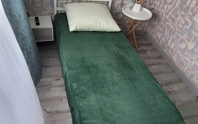 3-h Komnatnaya na Knipovicha Flat
