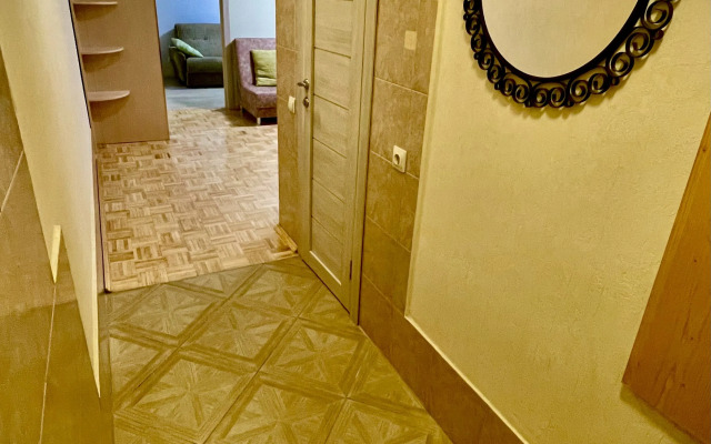 Квартира Короленко 19