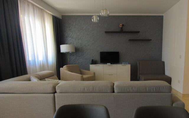 Anatolija Apartment 11 Apartments
