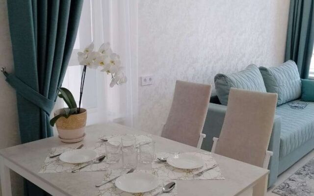 Na Bekhtereva 2B Flat