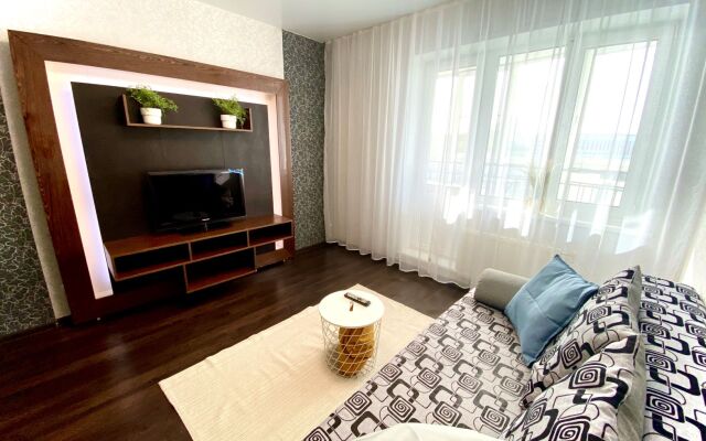 Апартаменты Двухкомнатная Квартира на Притомском