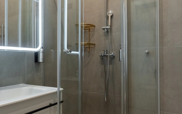 Студия KeyGo #1016 с видoм нa ВДHX