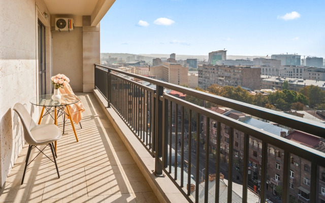 On Koghbatsi Str. 16-131 Apartments