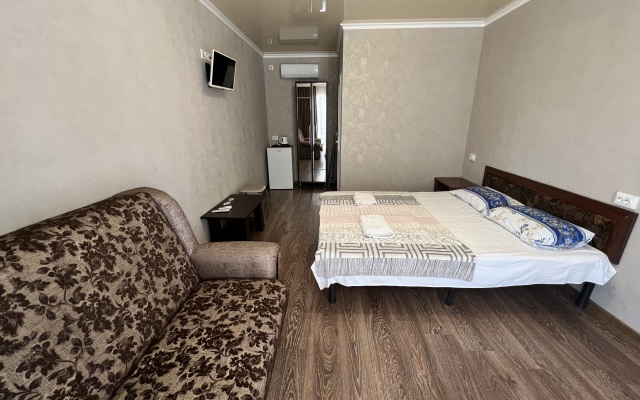 Na Nahimova Guest House