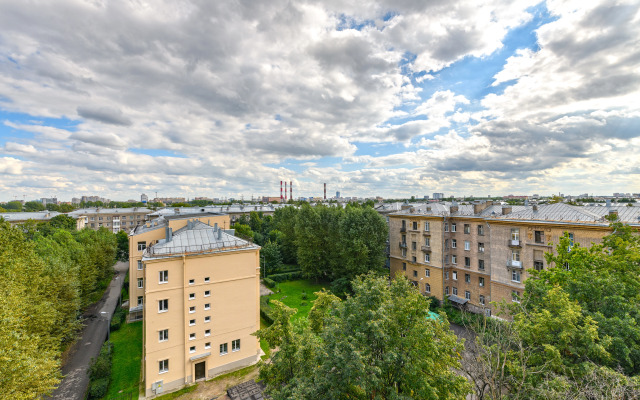 Yevro 2 U M. Kirovskiy Zavod Flat