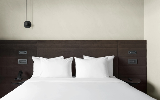 Отель Novotel Tbilisi Center