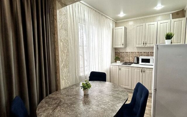 Ulitsa Botvina 8 Flat