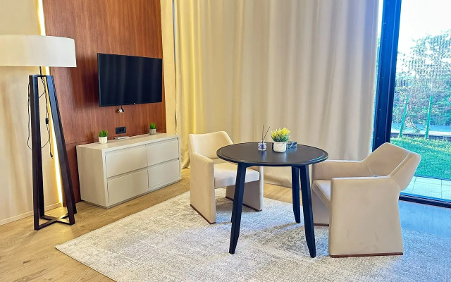 Апартаменты Seabreeze White Residences