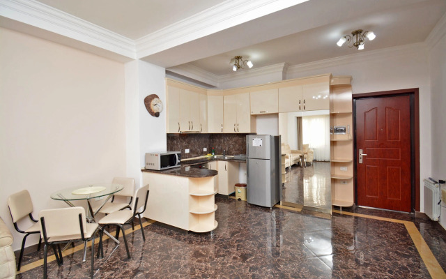 2-K v Novostroyke, Ulitsa Pavstosa Byuzanda, Bu955 Flat