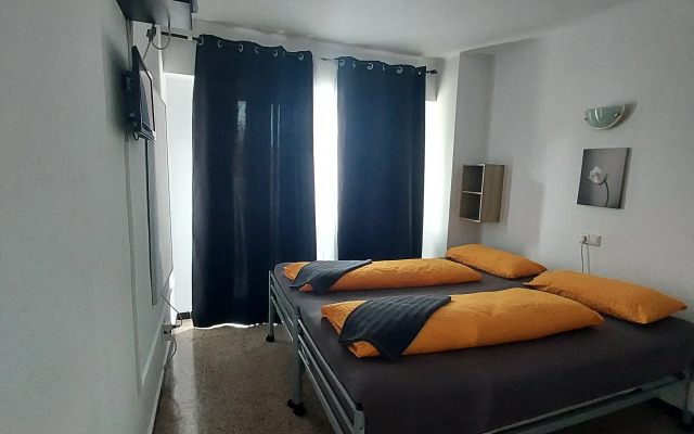 Orsi Hostel