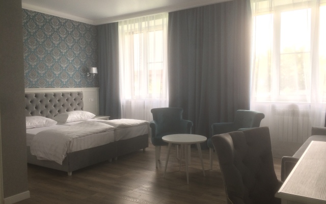 Atrium Hotel