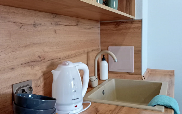 Na Tavricheskoy 9k1 Apartments