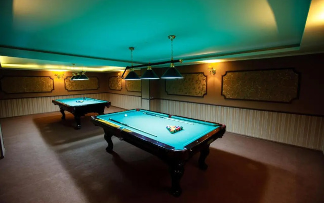 Cruise Hotel
