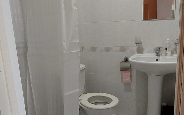 Larisa Guest House