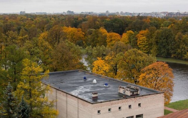 Cozy River And Park View Apartments