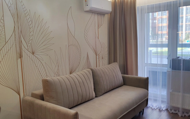 Stilnaya Dizaynerskaya V Novom Dome Flat