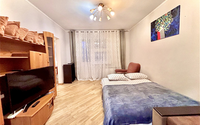 Апартаменты Бакинская 18к1