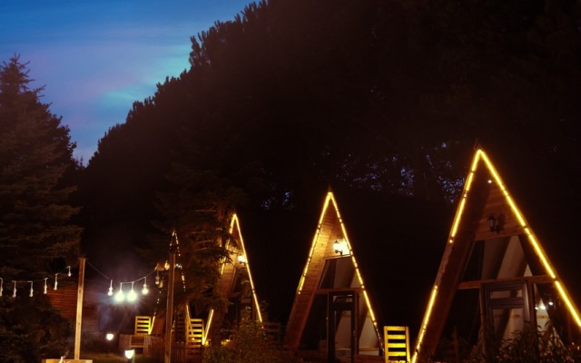 Sapanca Taş Ev & Bungalow Hotel