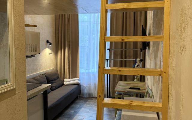 Dvukhurovnevye Apartamenty Oranzhevye Poyuschie Fontany Apartments