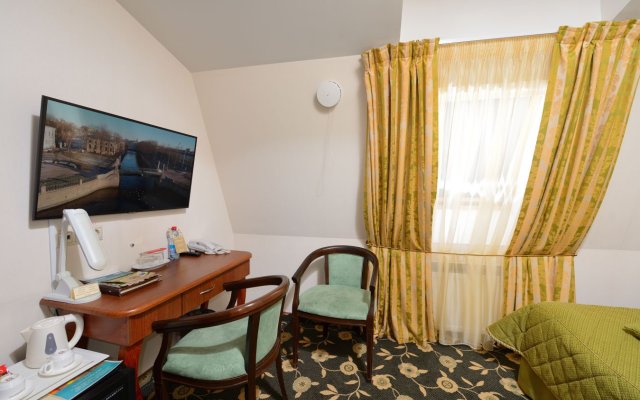 Cronwell Inn Stremyannaya Hotel