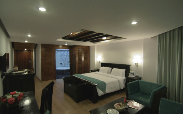 ManuAllaya the Resortspa Hotel