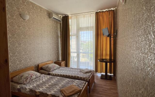 Briz Hotel
