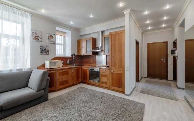 Trekhkomnatnye V Istoricheskom Tsentre Basmanny Tupik Apartments