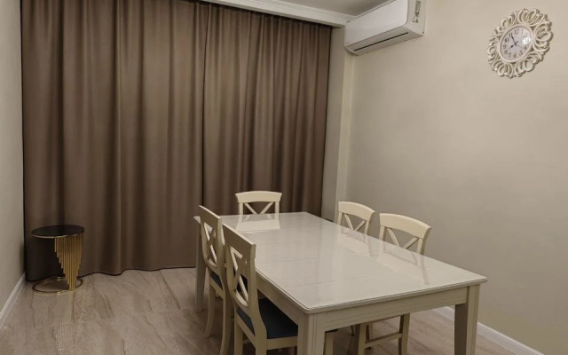 Dom s podogrevaemym basseynom Private house