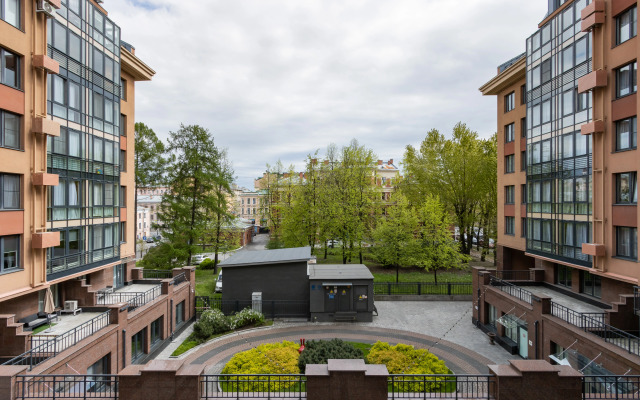 Апартаменты Whisper of the city