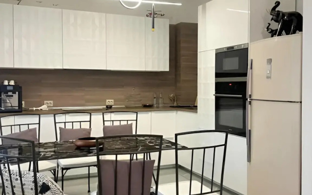 Квартира Маска Зайца Сибгата Хакима 60