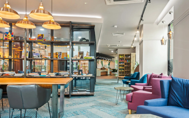 Апарт-отель Roomzzz London Stratford