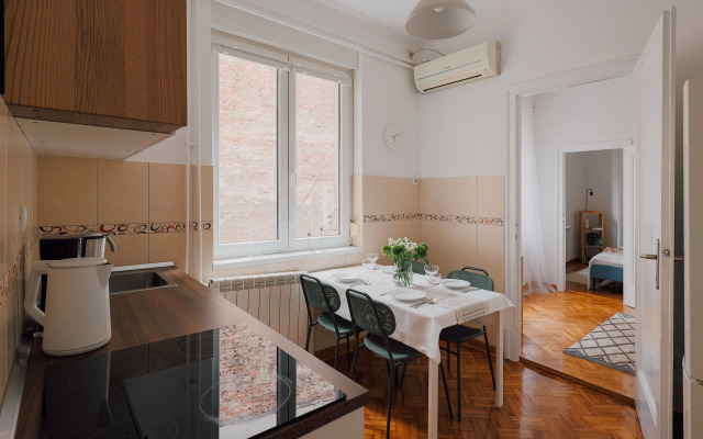 Radio Belgrade Flat