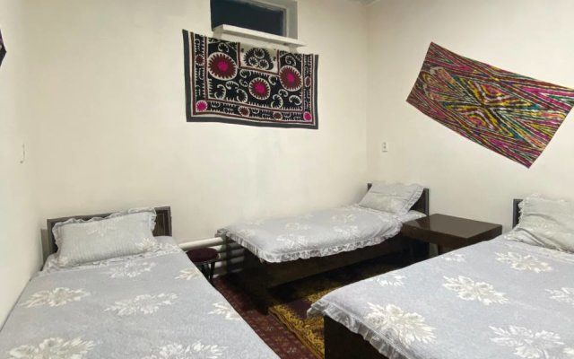 Ozod  Guest House