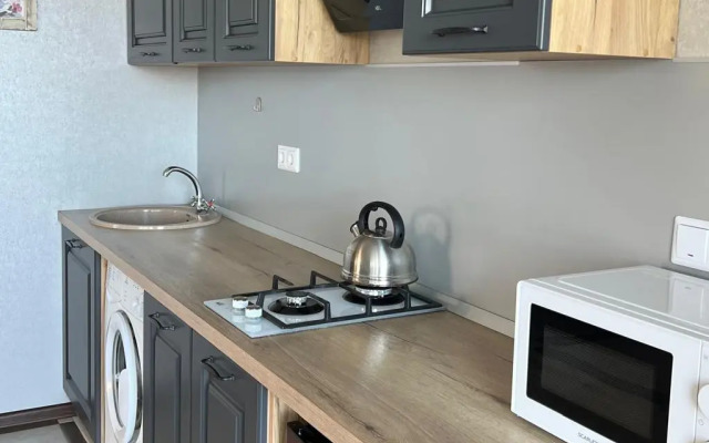 Dvukhkomnatnaya S Balkonom Flat