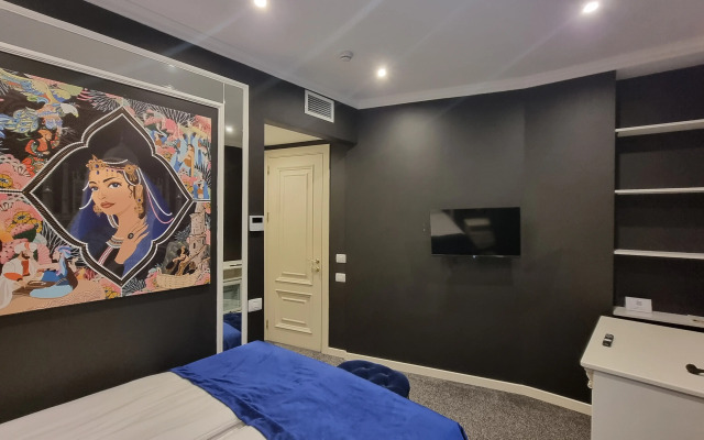 Seven Beauties Hotel