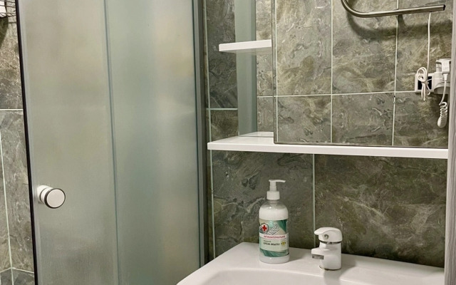 Na Ulitse Lyotchika Ulyyanina 3A Flat