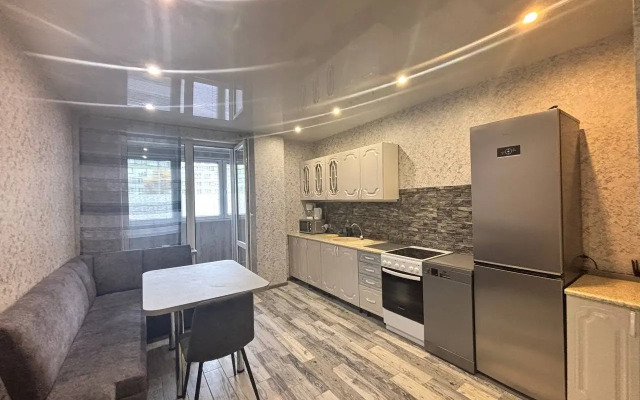 Апартаменты 2-комнатные HomeApart Скрыганова 4Д