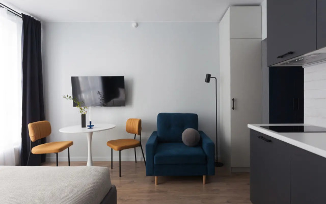 Roomyroom Ralladio U Metro Lomonosovskaya Apartments