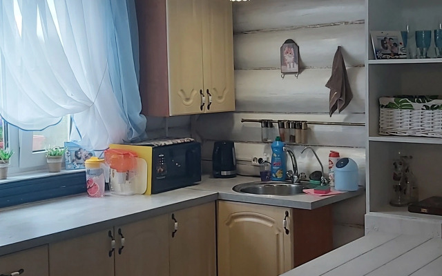 V 5 Minutakh Ot Reki Volgi Private house