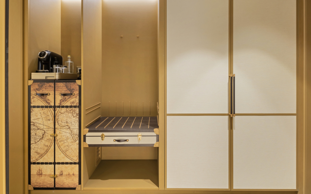 The Emerald House Lisbon, Curio Collection By Hilton