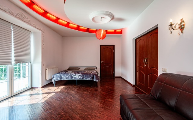 Shikarny Dom V Aprelevke S Basseynom I Saunoy Private house