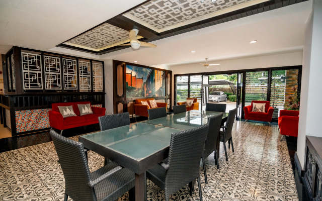 Отель Ratana Hotel Chalong