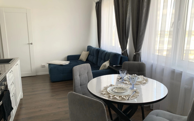 Апартаменты Myhome Yourhome на Проспекте Большевиков 68/1