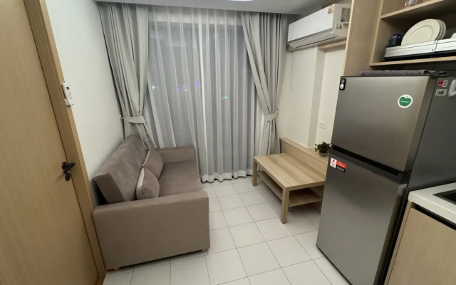 Milaya s Basseynom Ryadom s Morem Flat