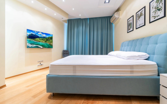 Апартаменты с двумя мастер-спальнями на первой береговой линии