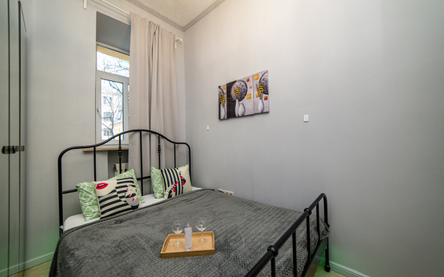 Апартаменты Жуковского 1/2/10 с2 (109)