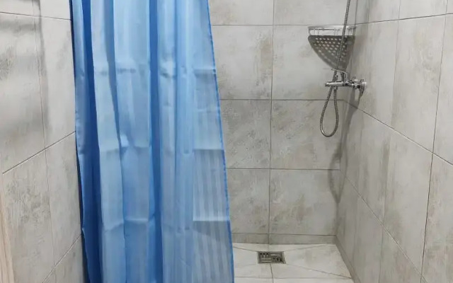 Universal Hostel