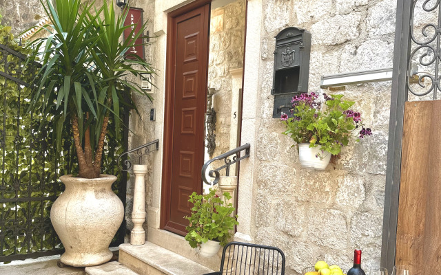 Vita Mundo Apartments