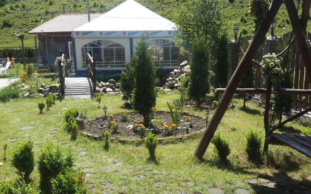 Mykola Shtefuriak Hotel